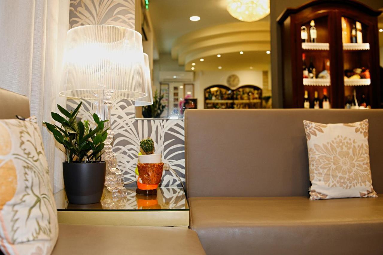 Hotel Dear Ρίμινι Εξωτερικό φωτογραφία