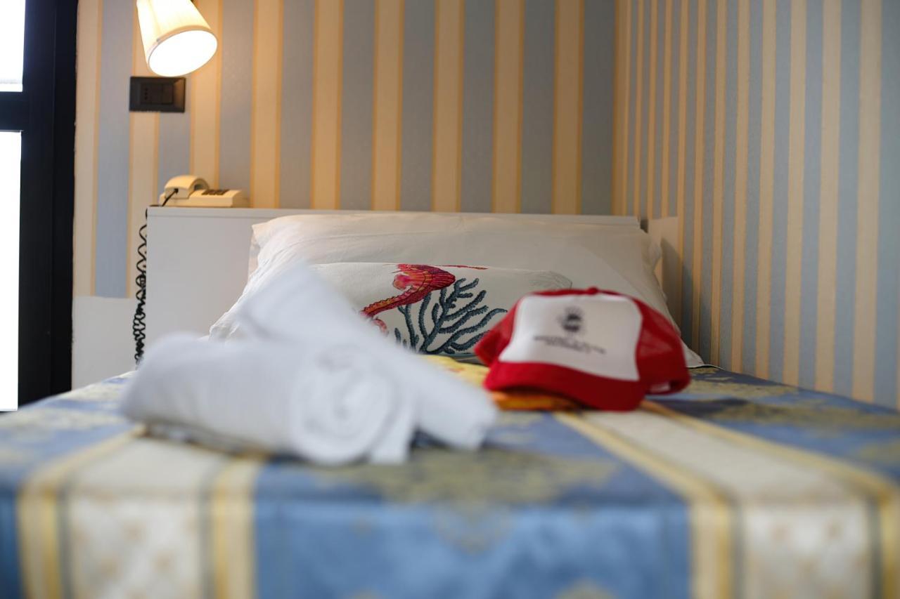 Hotel Dear Ρίμινι Εξωτερικό φωτογραφία