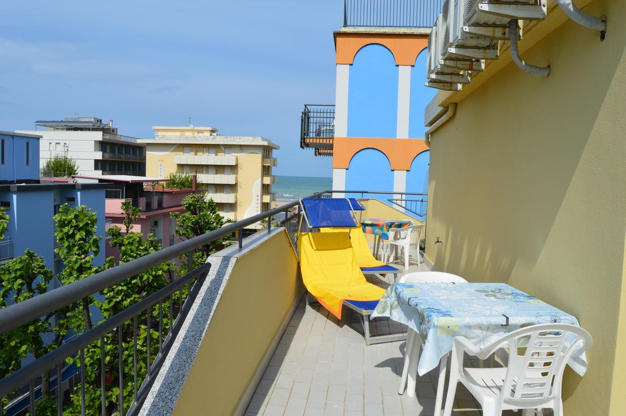 Hotel Dear Ρίμινι Εξωτερικό φωτογραφία